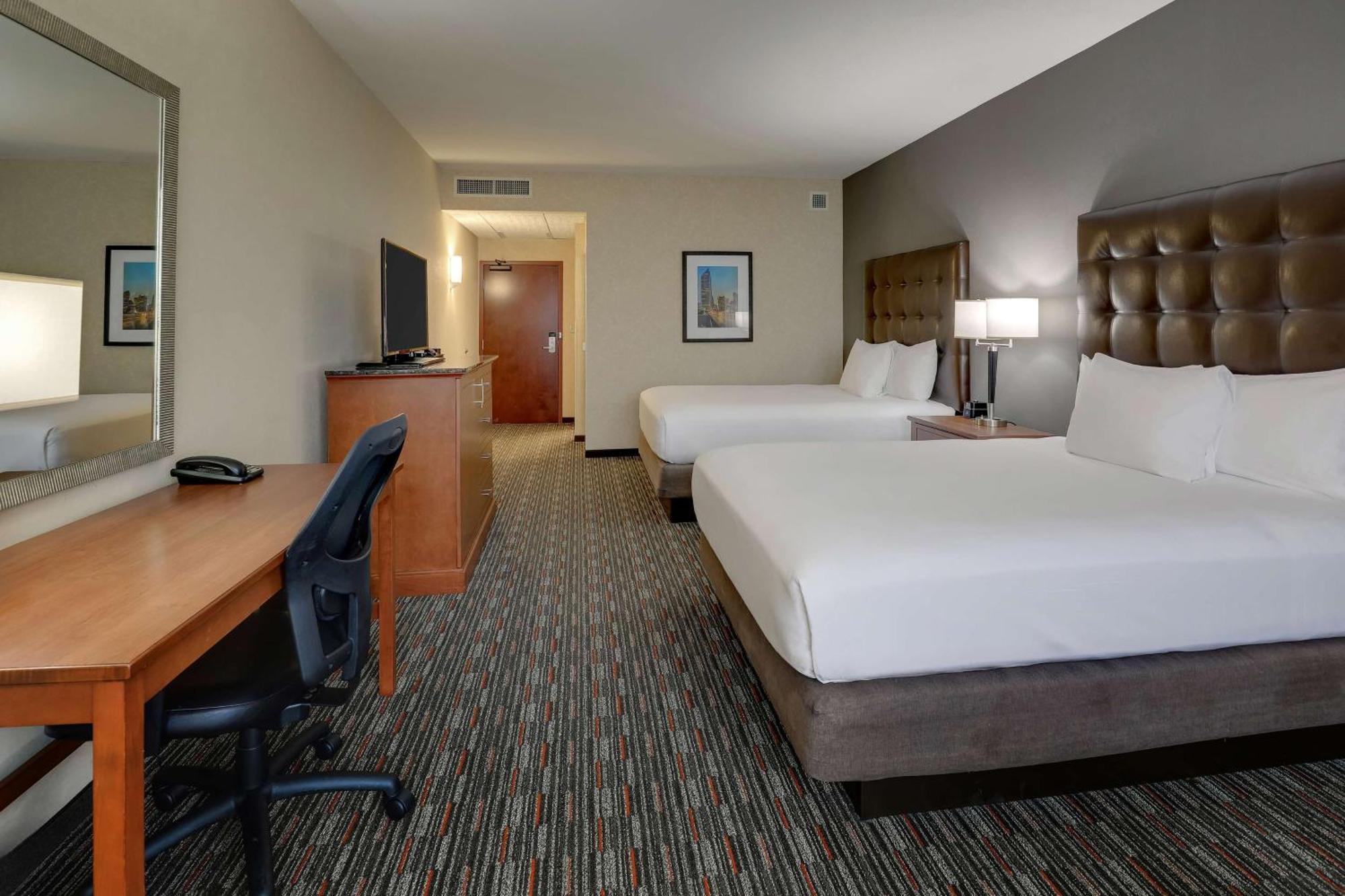 Drury Inn & Suites Charlotte Arrowood Exteriér fotografie