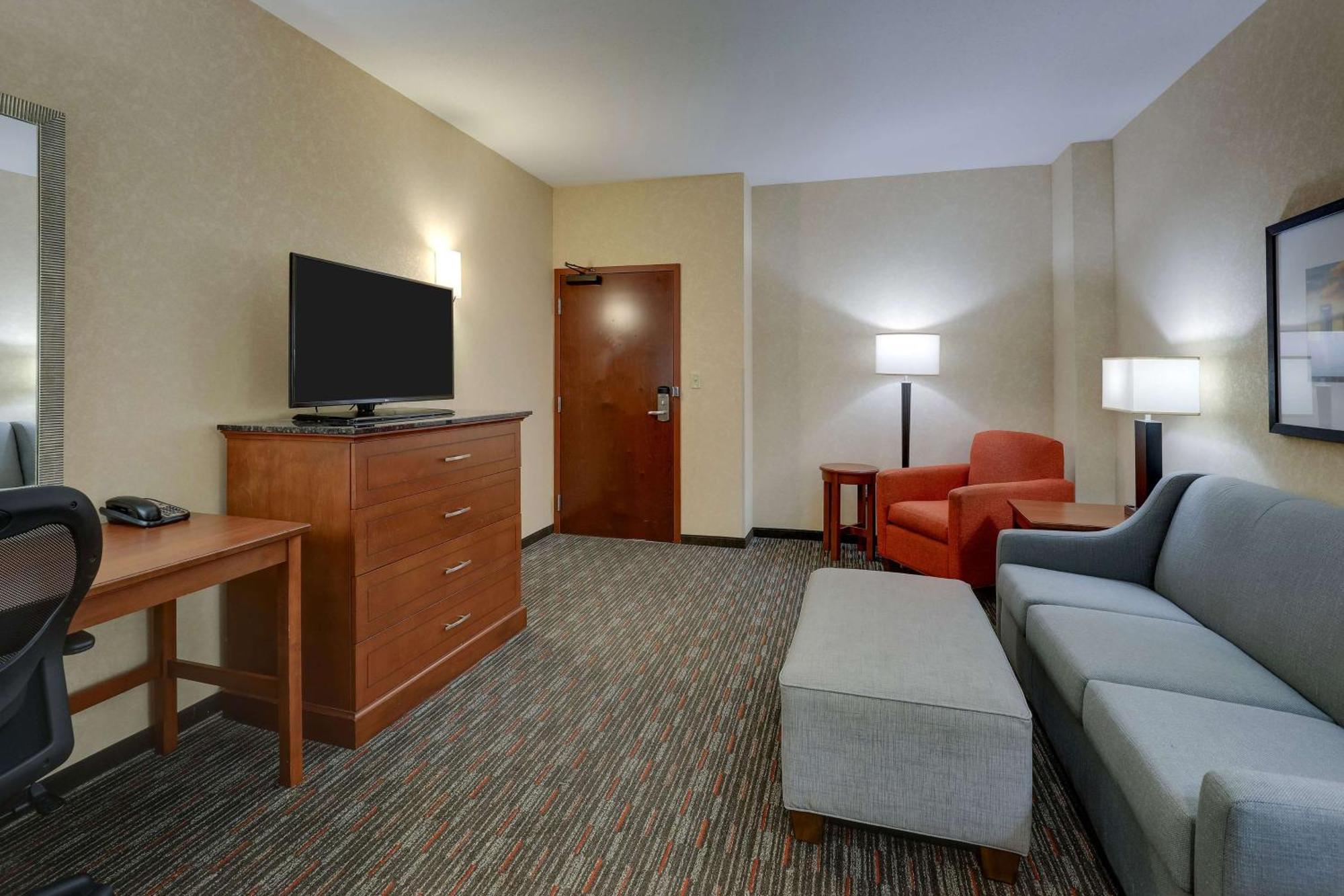 Drury Inn & Suites Charlotte Arrowood Exteriér fotografie