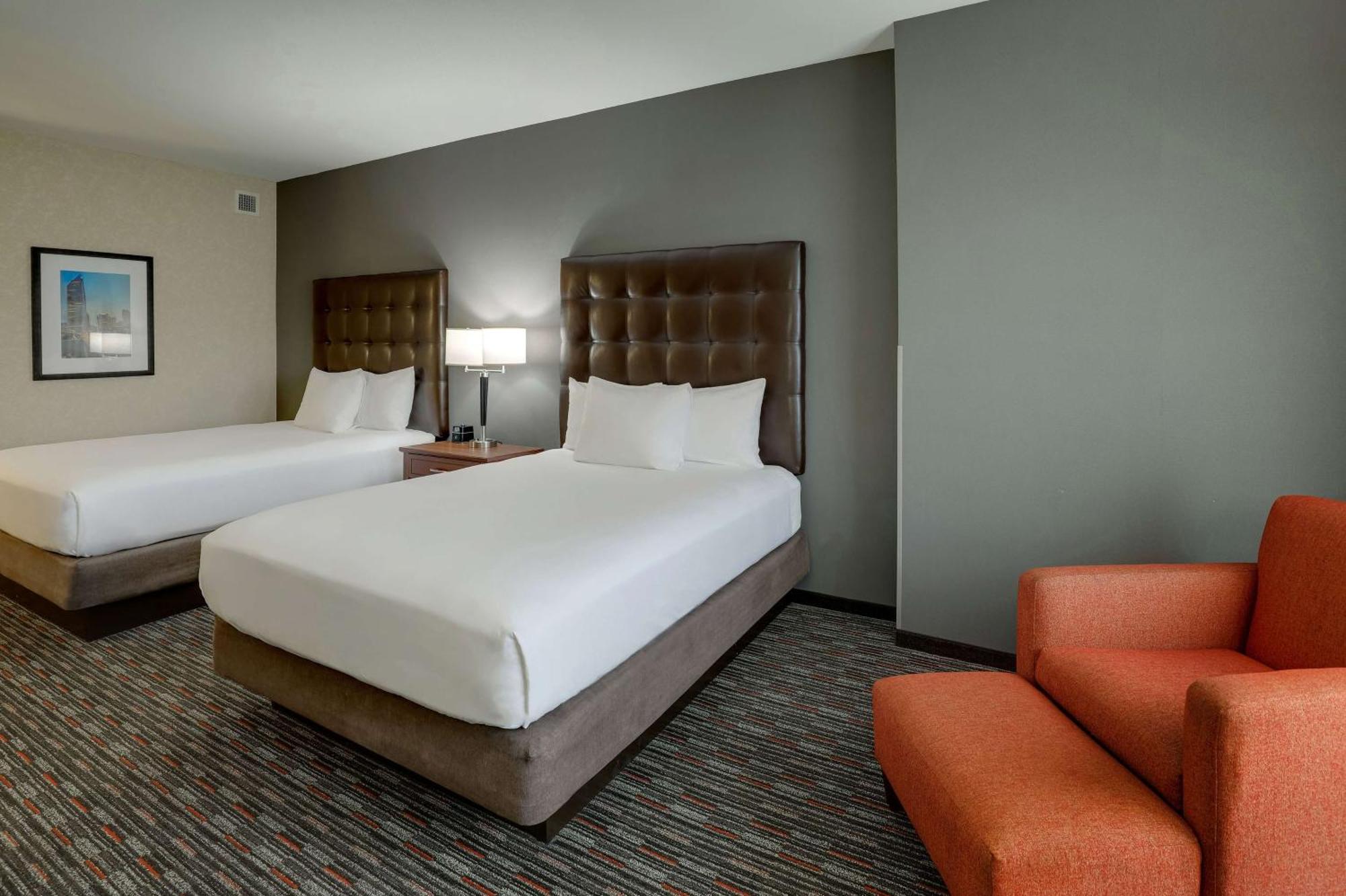 Drury Inn & Suites Charlotte Arrowood Exteriér fotografie