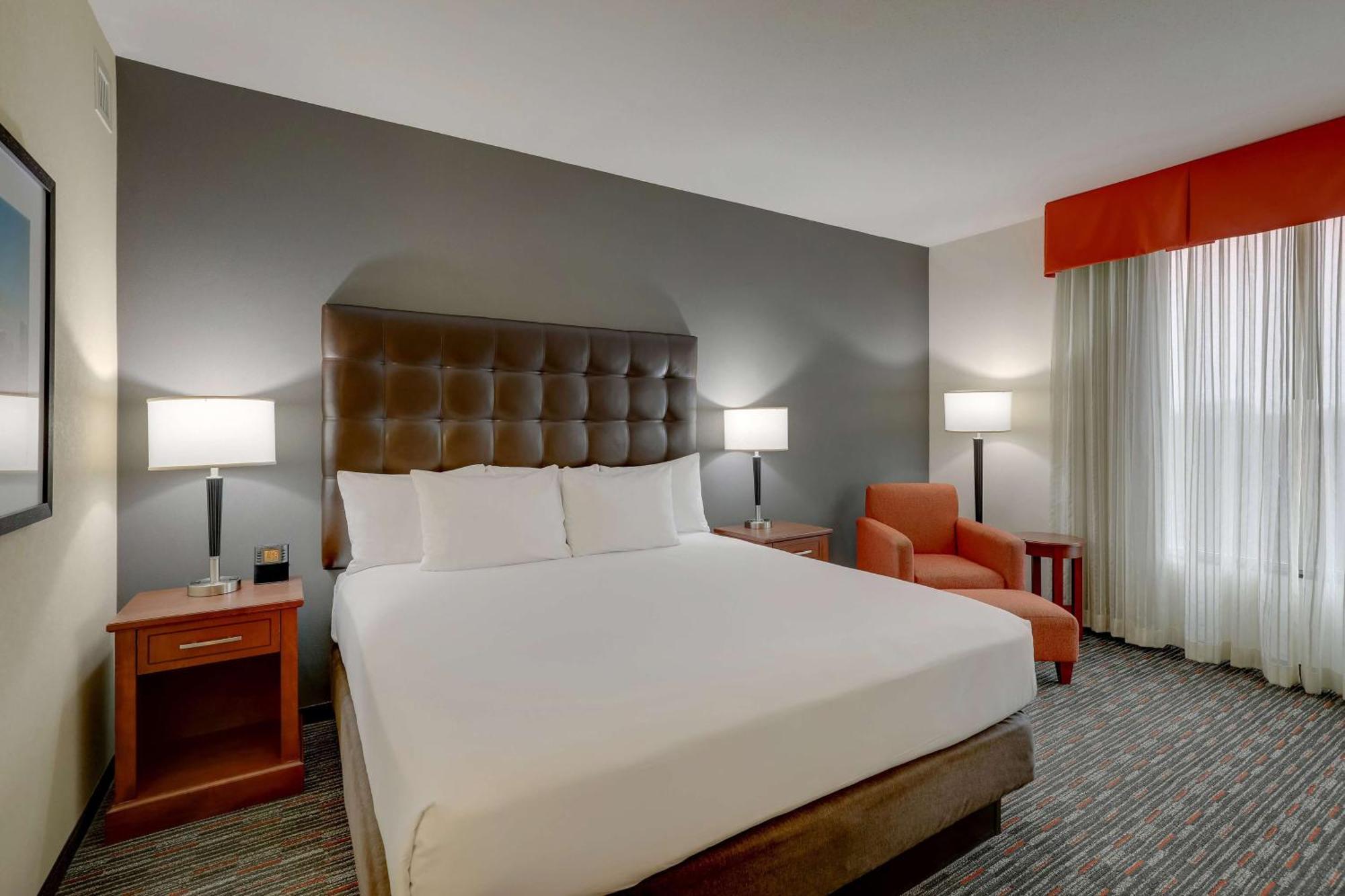Drury Inn & Suites Charlotte Arrowood Exteriér fotografie