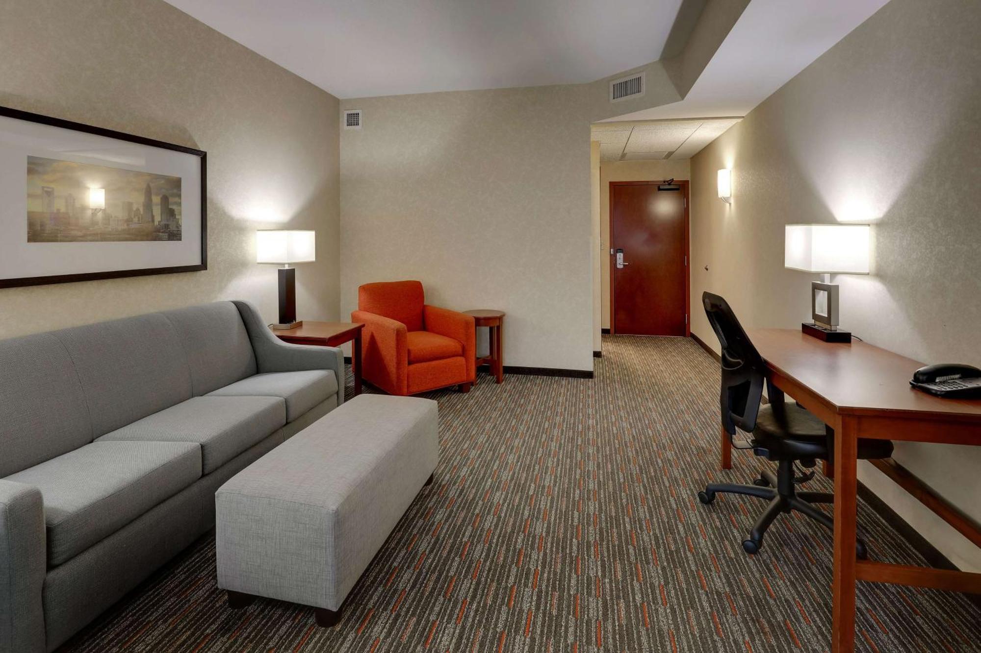 Drury Inn & Suites Charlotte Arrowood Exteriér fotografie