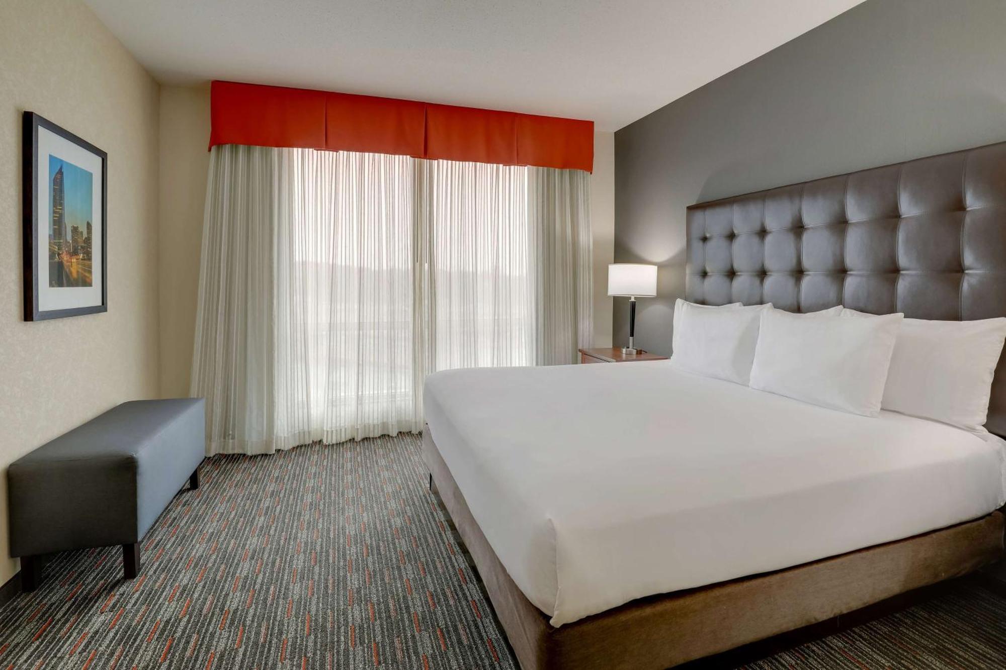 Drury Inn & Suites Charlotte Arrowood Exteriér fotografie