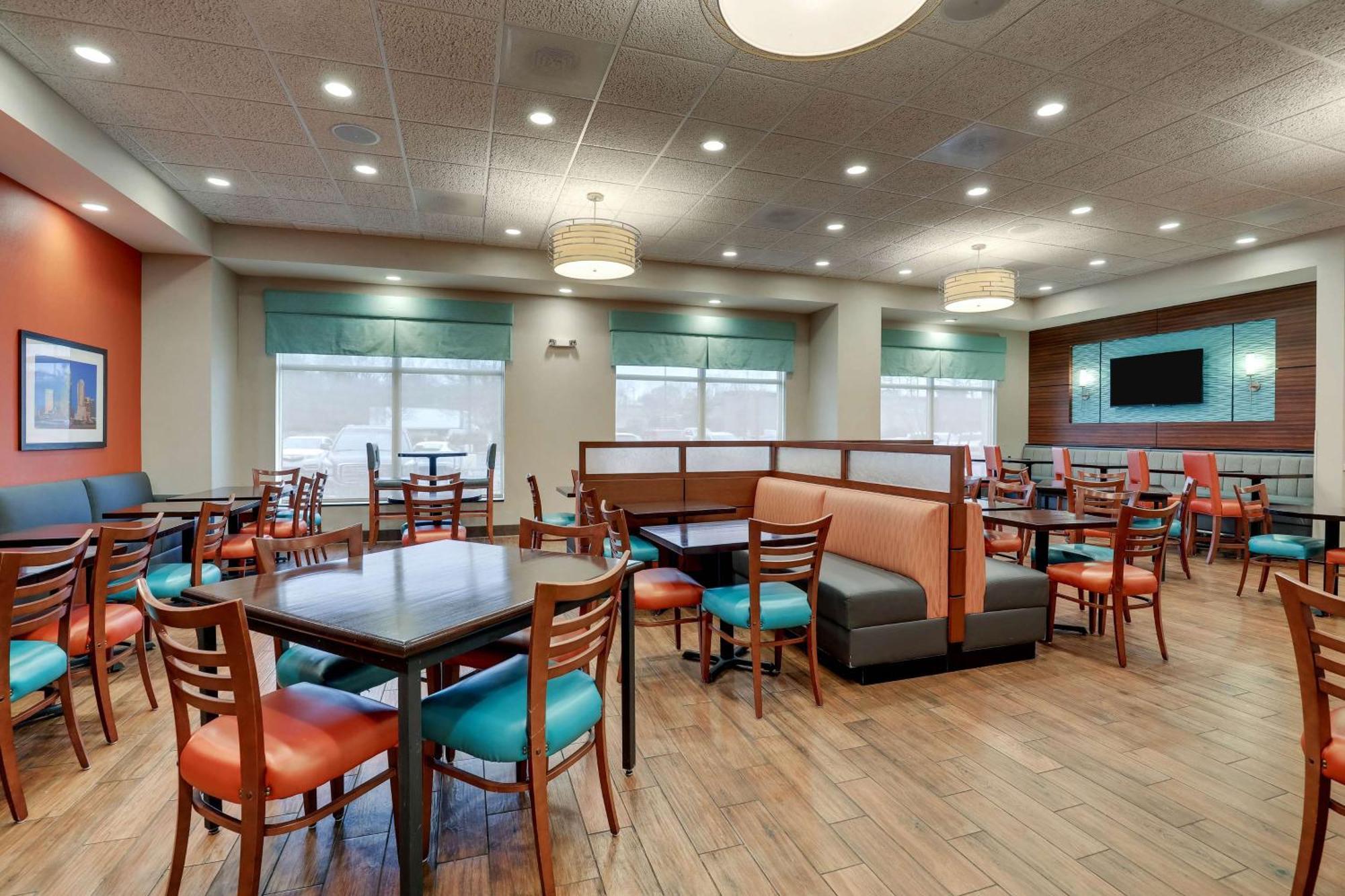 Drury Inn & Suites Charlotte Arrowood Exteriér fotografie